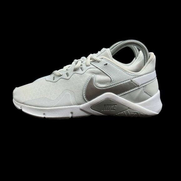 Nike Legend Essential 2 Photon Dust Metallic Silver Shoes CQ9545-012 Womens Sz 7 - Picture 3 of 12